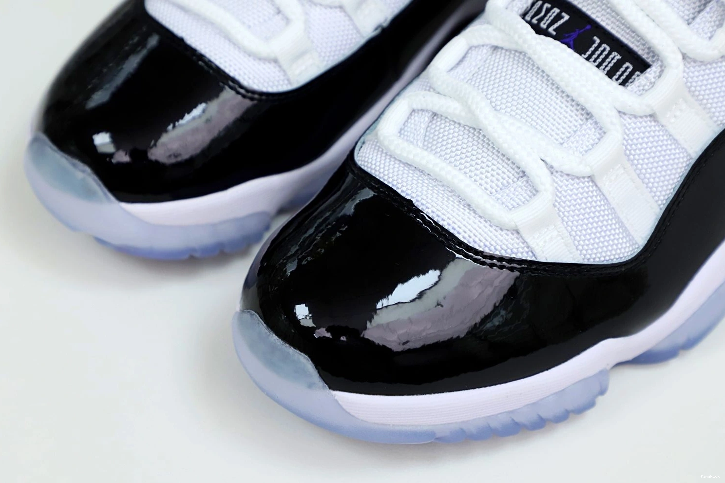 RETRO JORDAN 2018 11 AIR 'CONCORD' 0110